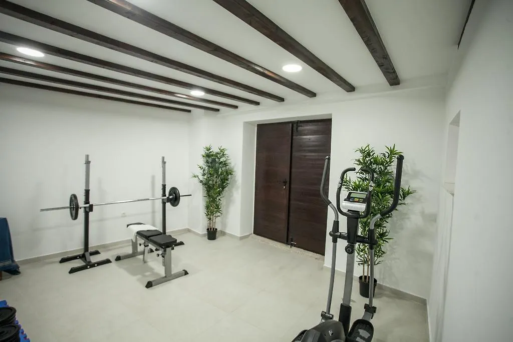Tinel Longo Villa Trogir